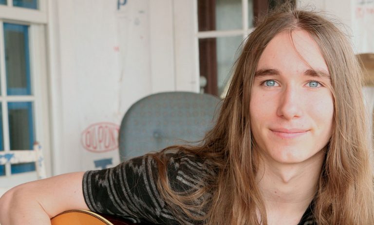 Sawyer Fredericks On His Humble Capital Region Roots <h4 style='color:#999;font-weight: 300;font-size: 18px;margin-top:20px;' data-eio=