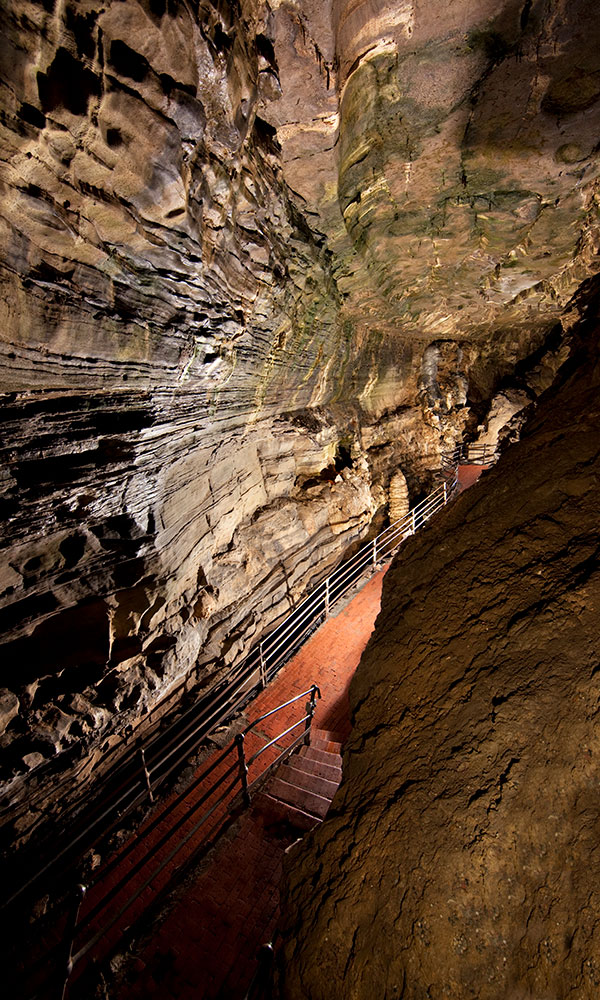 Howe Caverns: Exploring A Side Of The Underground Cave We Bet You've ...