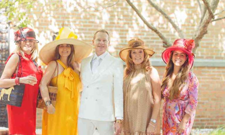 Scenes From Racing & Rosé With Carson Kressley